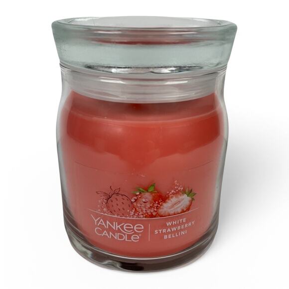 White Strawberry Bellini Yankee Candle Medium Jar Candle 13 oz - Picture 1 of 3